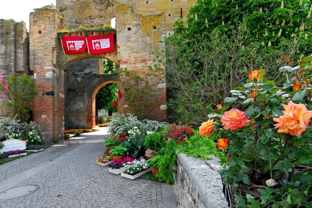 Antica Dimora Dell'Ortolano Apartment Castellaro  Ngoại thất bức ảnh